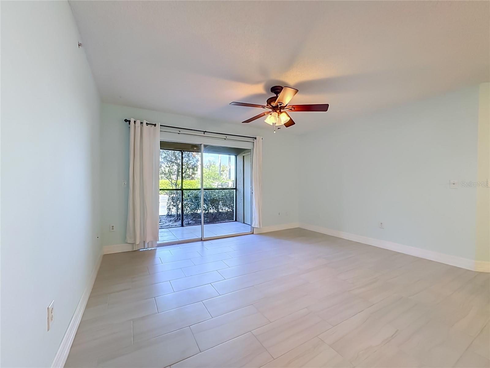 Great Room to Lanai - 8880 COLONNADES CT W #413, BONITA SPRINGS