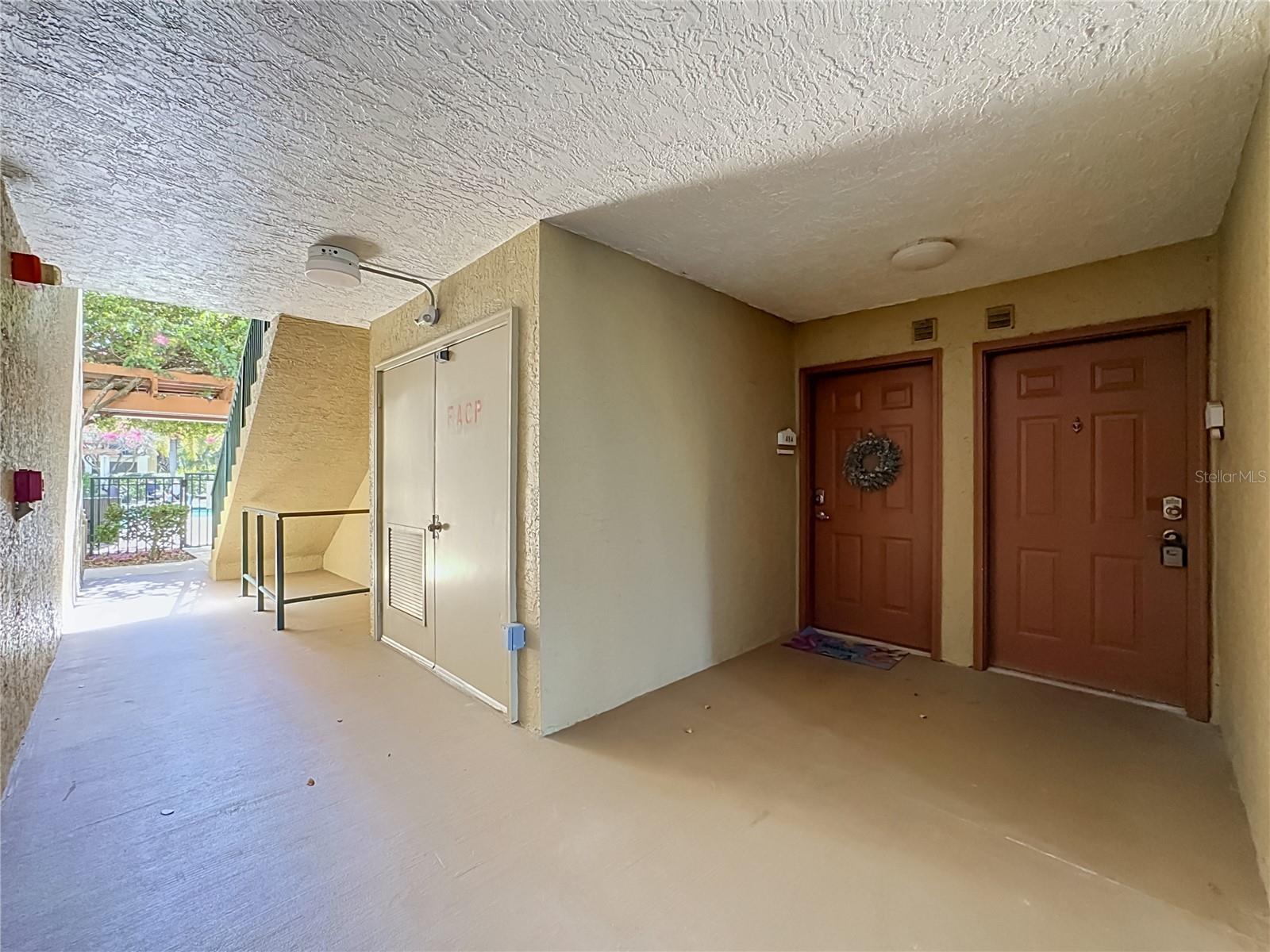 Entry - 8880 COLONNADES CT W #413, BONITA SPRINGS