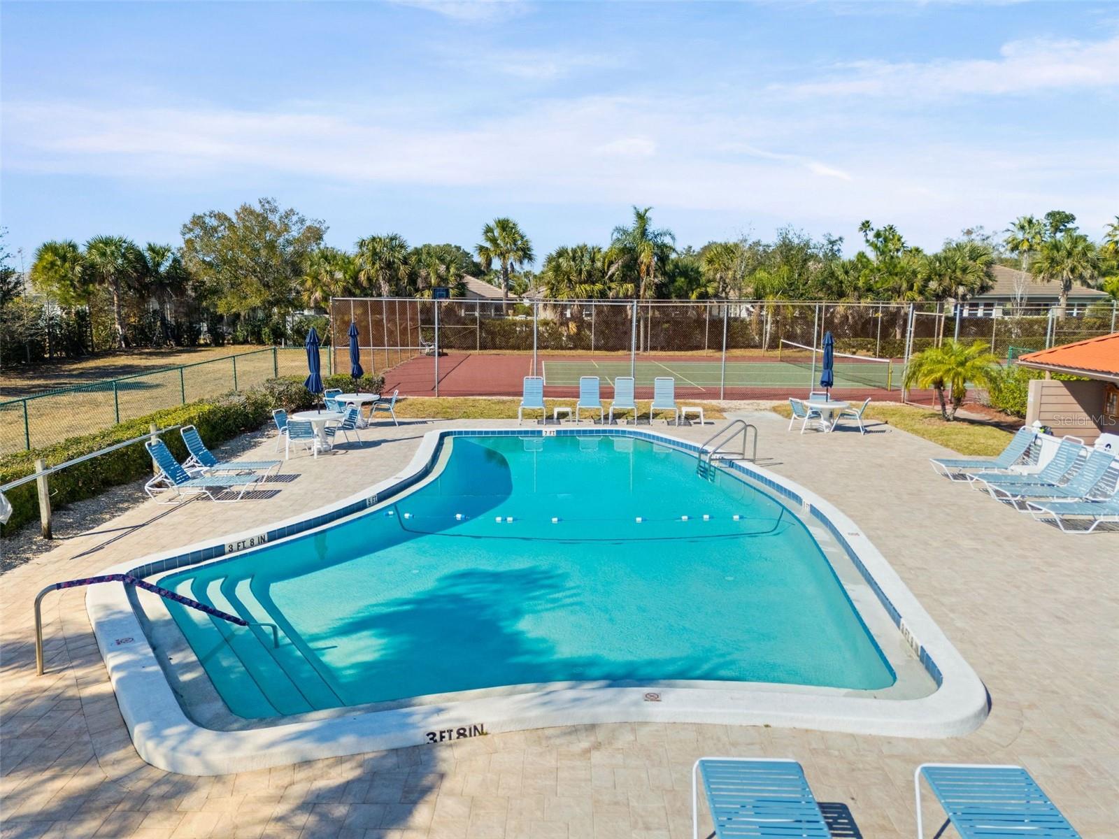 Condominium at 6604 DRAW LN #115, SARASOTA, photo 4 of 38