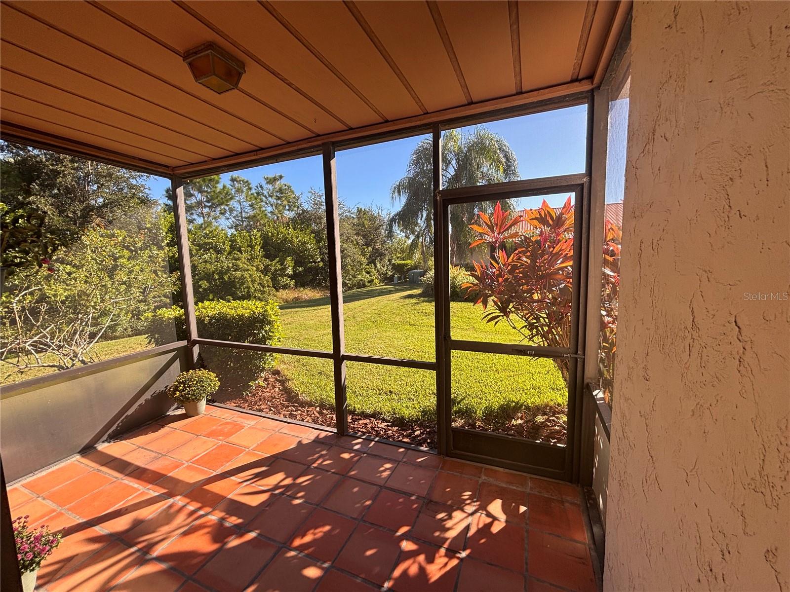 Condominium at 6604 DRAW LN #115, SARASOTA, photo 11 of 38