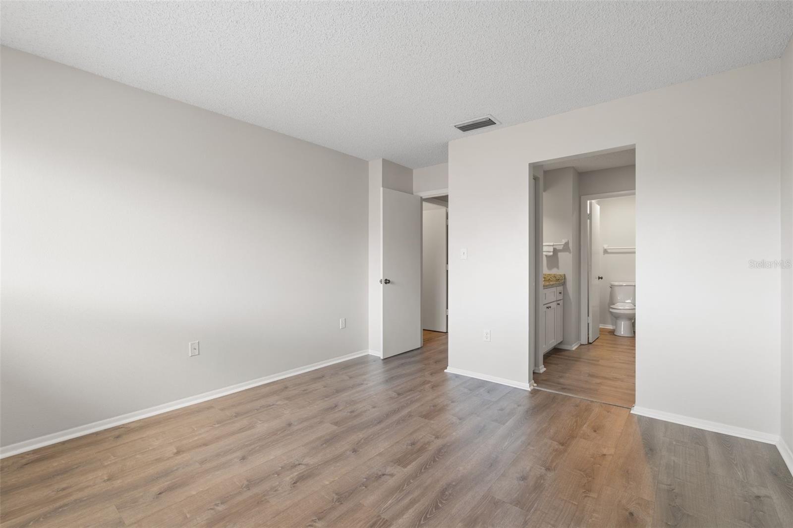 Condominium at 6604 DRAW LN #115, SARASOTA, photo 22 of 38
