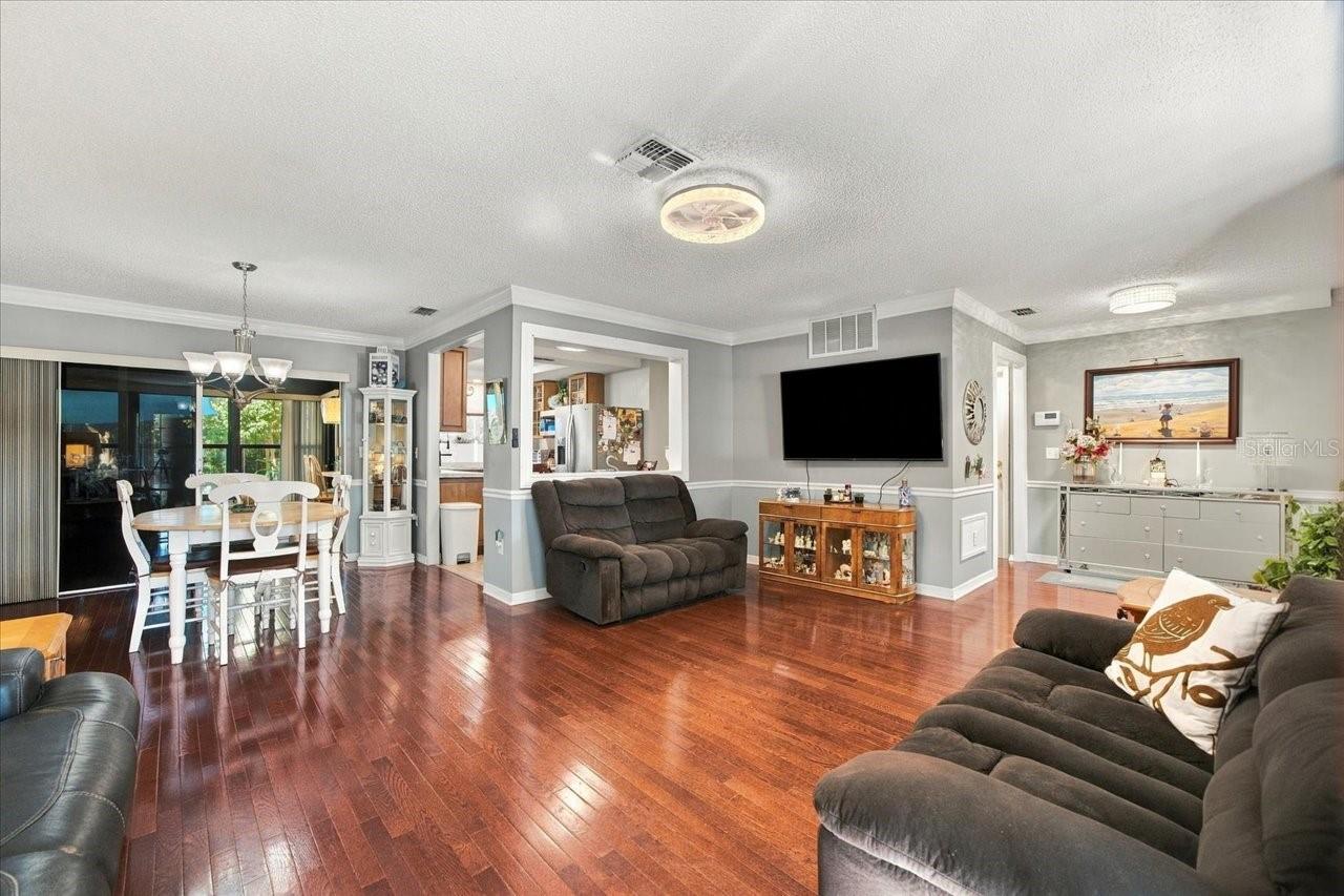 Living Room / Dining Room - 8109 RUMFORD CT, HUDSON