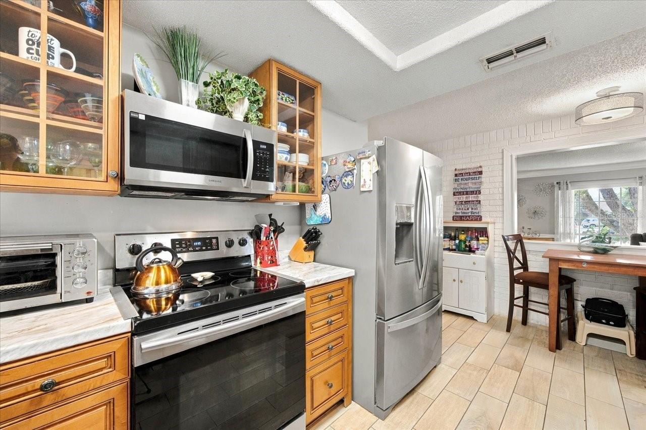 Kitchen - 8109 RUMFORD CT, HUDSON