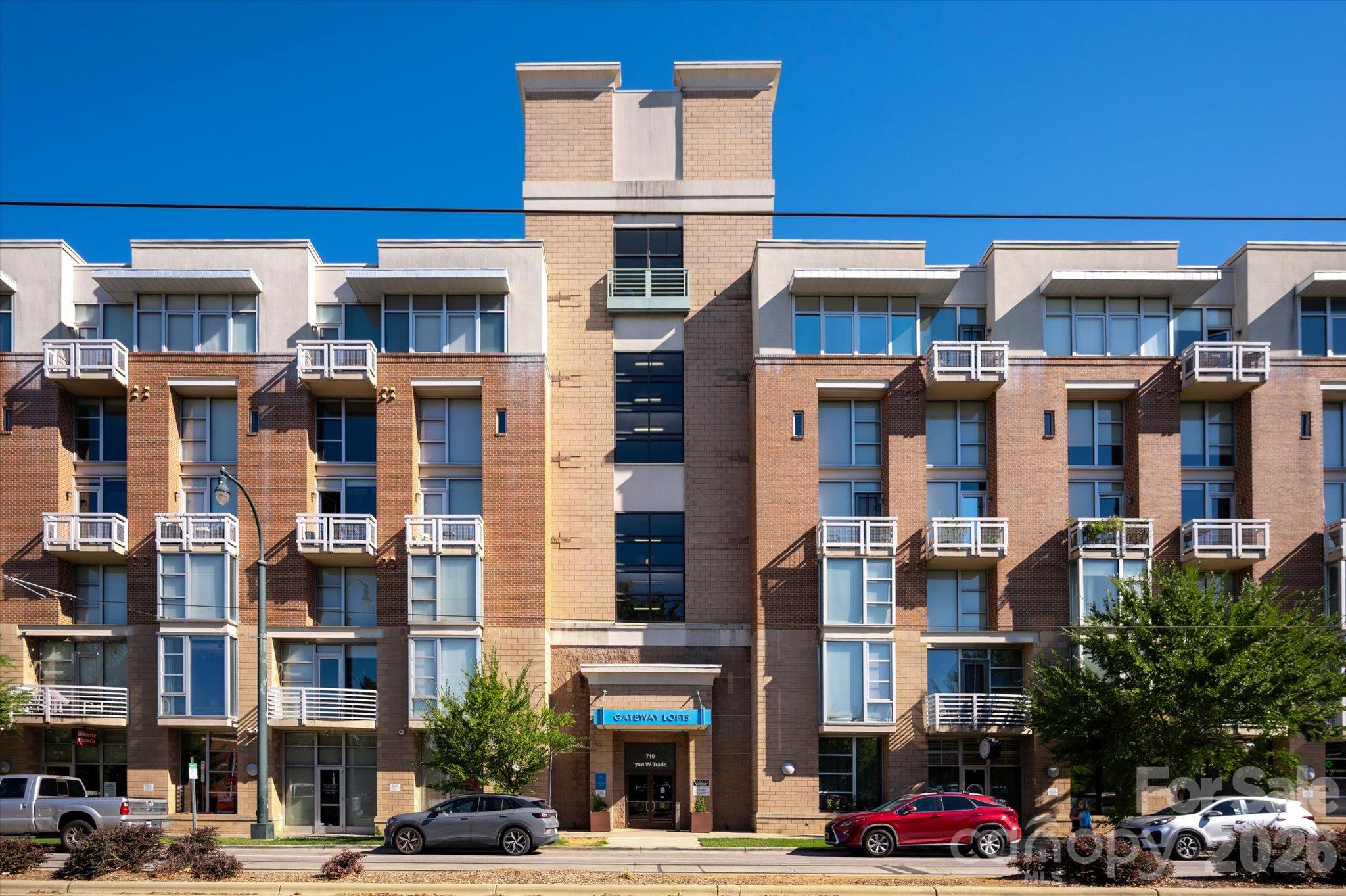 Condominium at 710 W Trade Street, Charlotte, photo 17 of 23