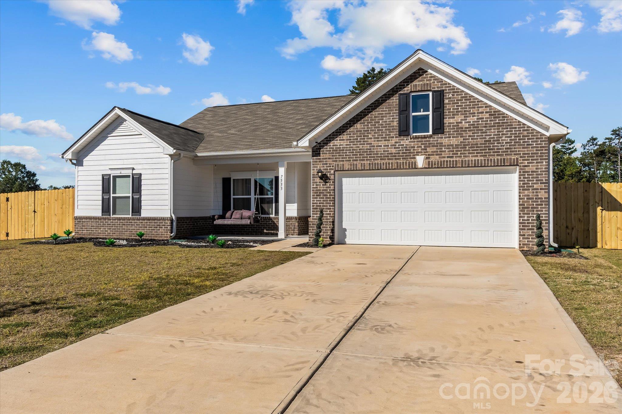 Single Family Residence at 7533 Bridle Court, Sherrills Ford