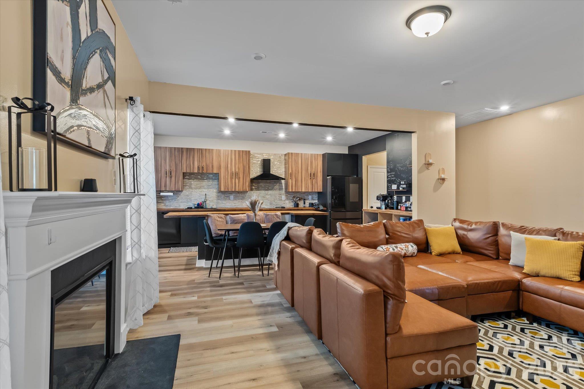 Single Family Residence at 7533 Bridle Court, Sherrills Ford, photo 10 of 23
