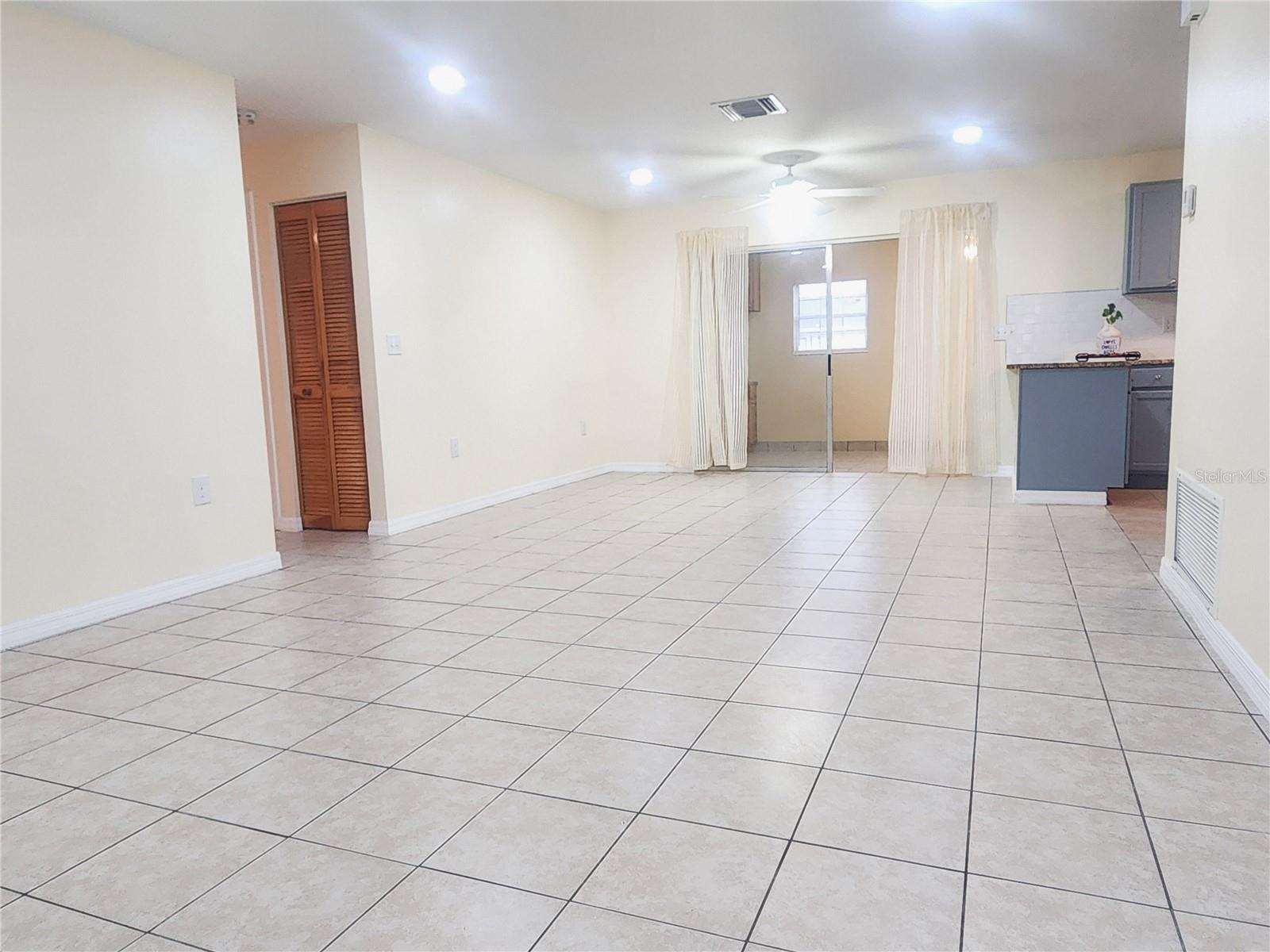 Single Family Residence at 3702 SW 148TH PL, OCALA, photo 7 of 29
