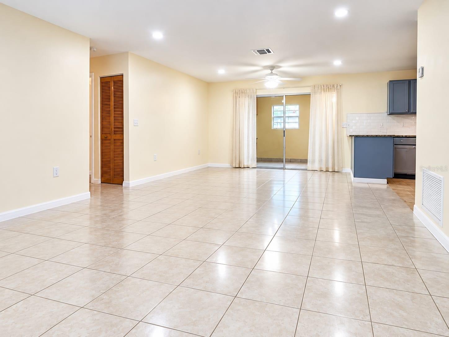 Single Family Residence at 3702 SW 148TH PL, OCALA, photo 8 of 29