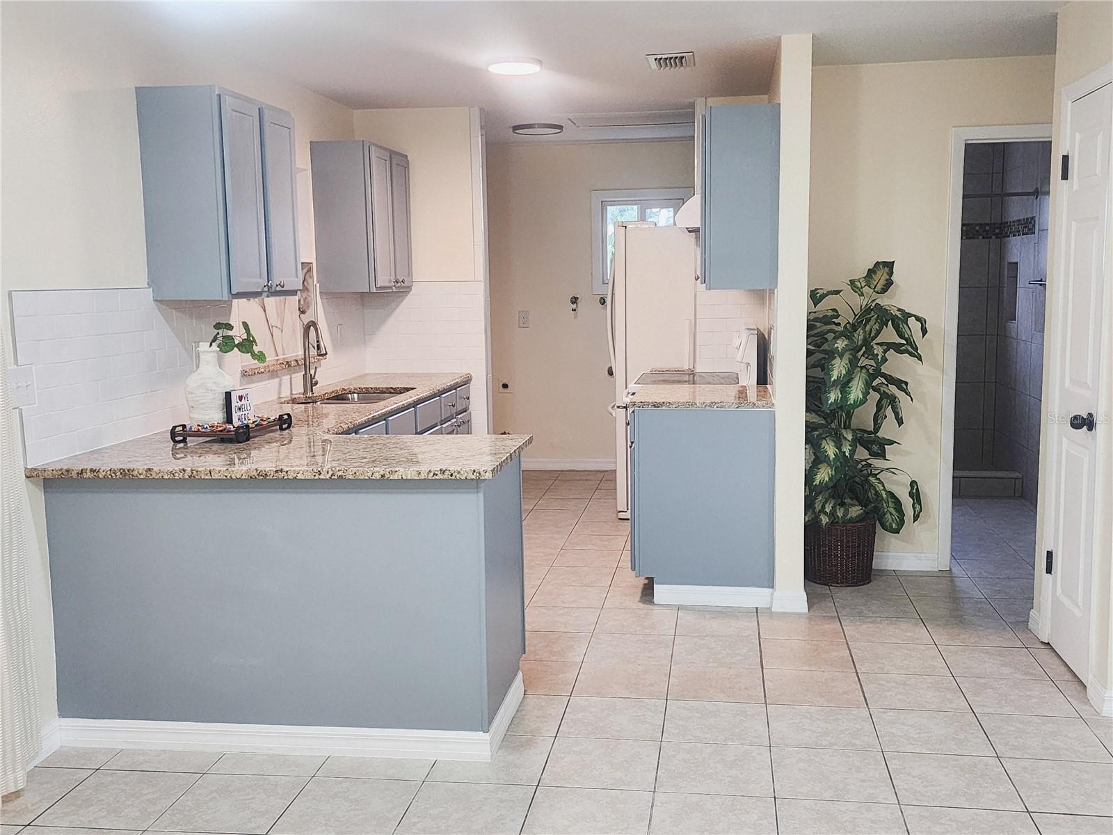 Single Family Residence at 3702 SW 148TH PL, OCALA, photo 10 of 29