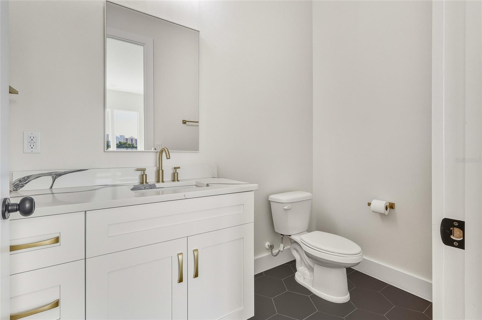 Single Family Residence at 120 E GLADYS ST #5, TAMPA, photo 11 of 25