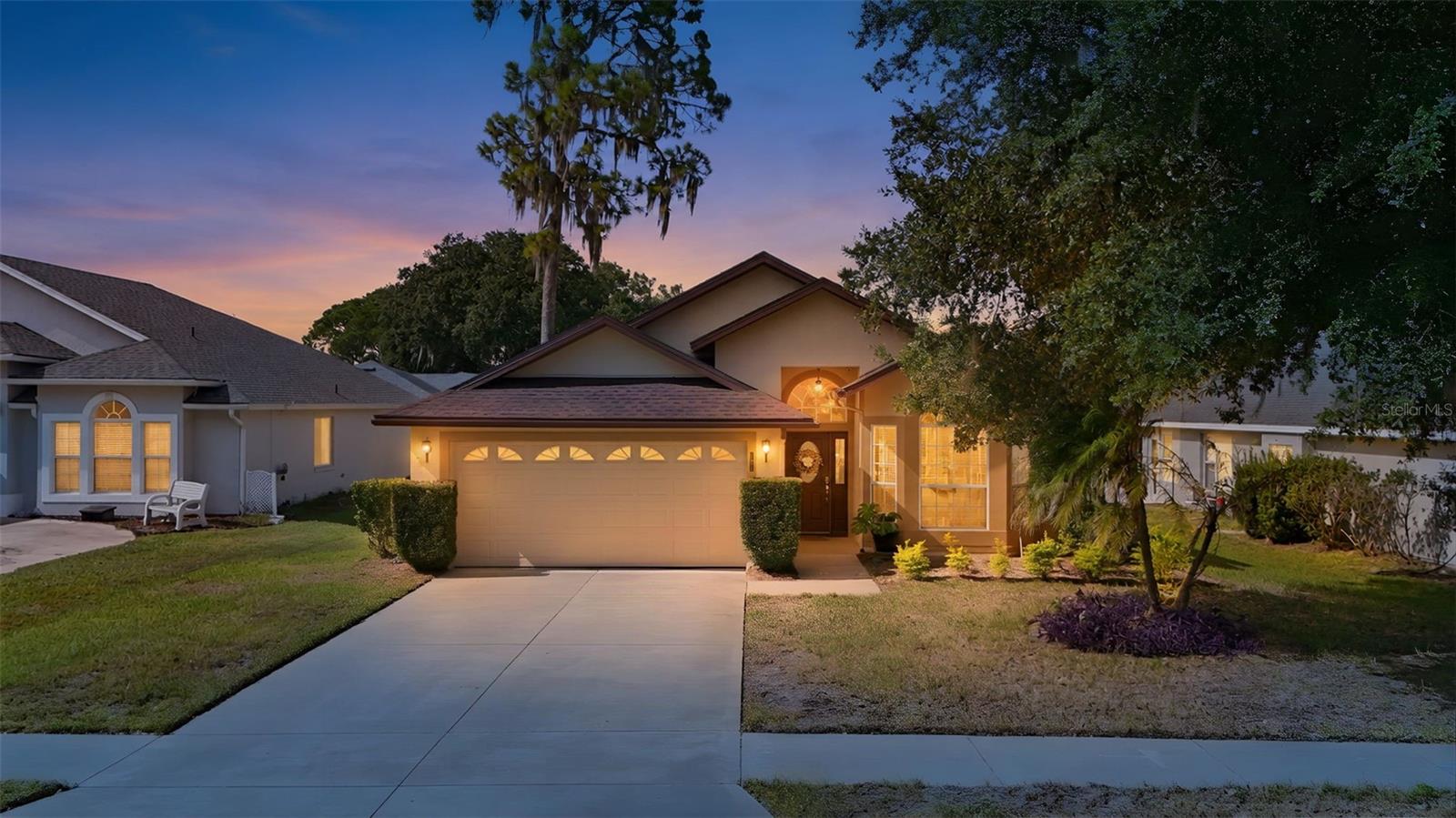 Single Family Residence at 941 VINDALE RD, TAVARES, photo 2 of 49