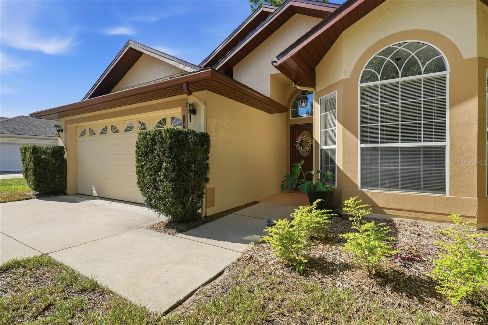 Single Family Residence at 941 VINDALE RD, TAVARES, photo 4 of 49
