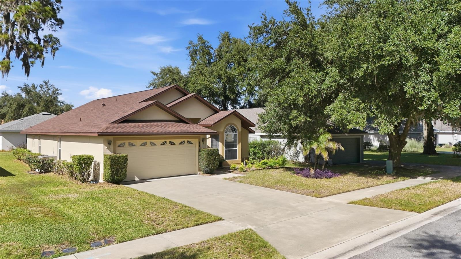 Single Family Residence at 941 VINDALE RD, TAVARES, photo 33 of 49