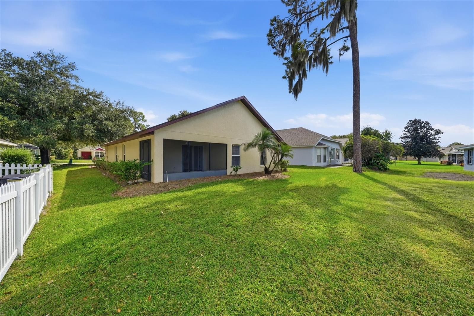 Single Family Residence at 941 VINDALE RD, TAVARES, photo 43 of 49