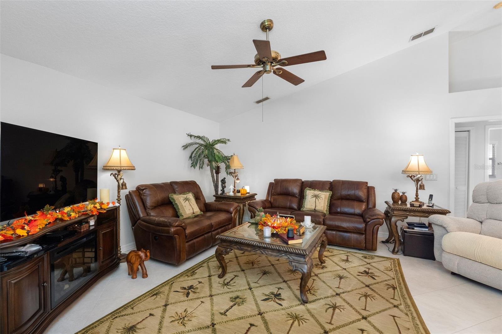 Single Family Residence at 10030 BEEFMASTER CT, NEW PORT RICHEY, photo 13 of 36