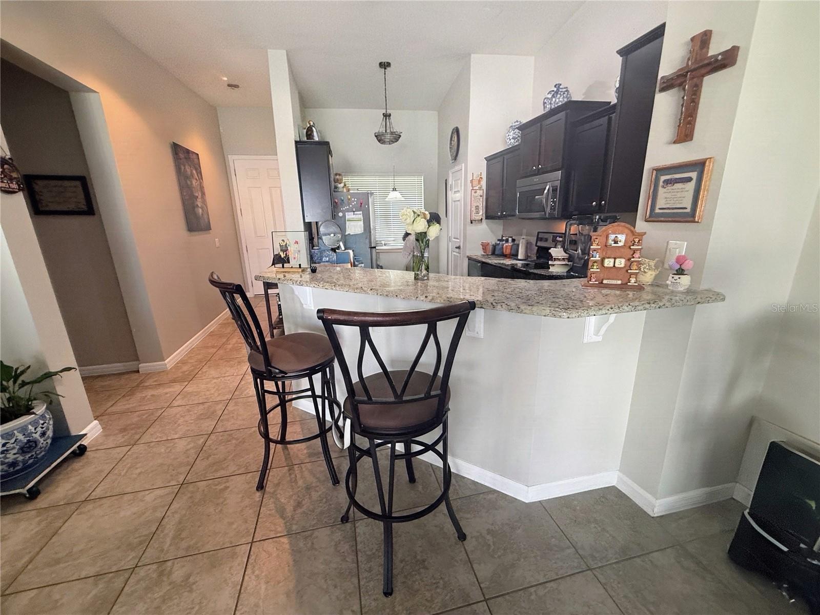 Kitchen and Breakfast Bar - 4854 POOLSIDE DR, ST CLOUD