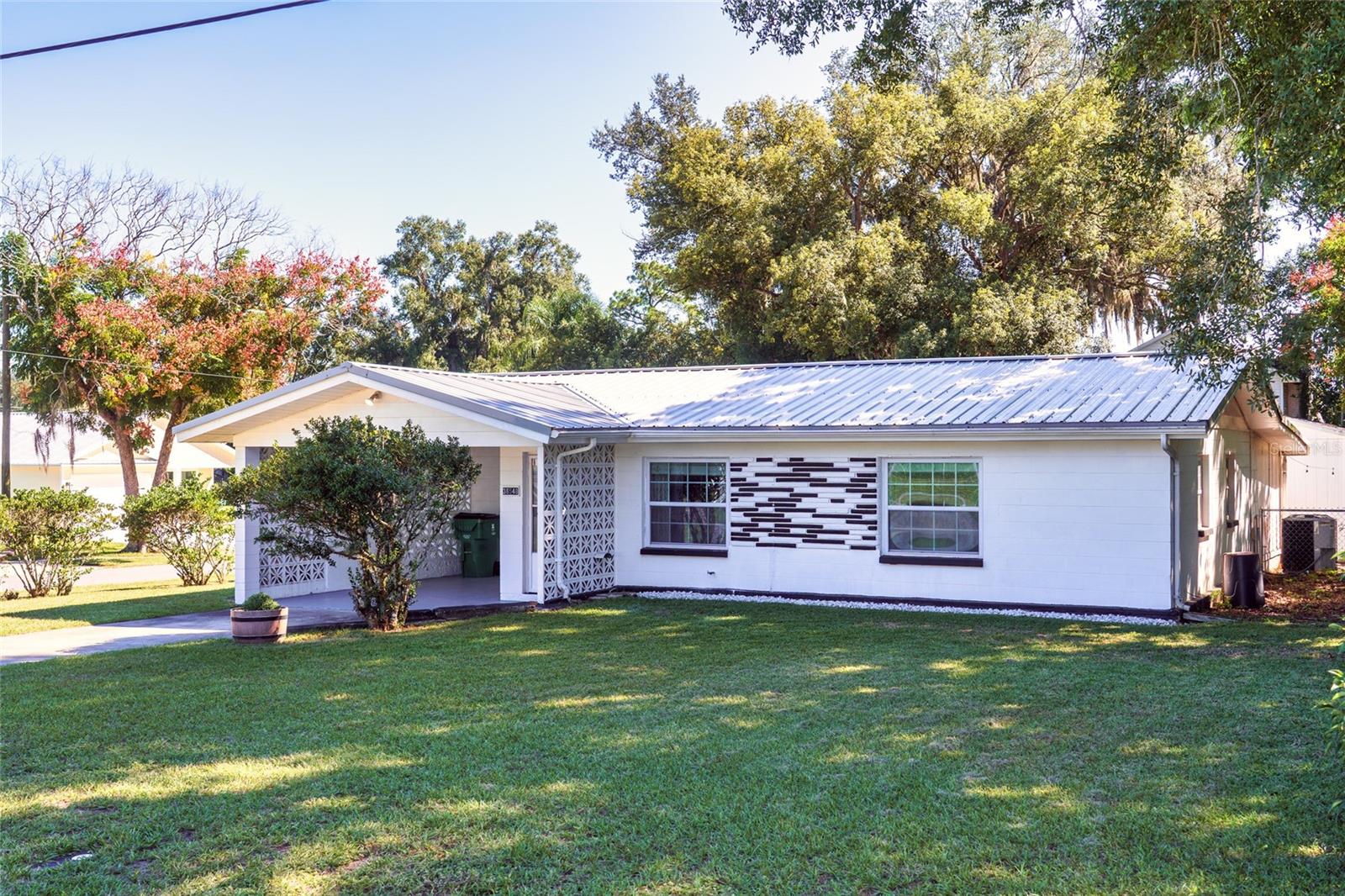 Single Family Residence at 38548 12TH AVE, ZEPHYRHILLS, photo 2 of 39