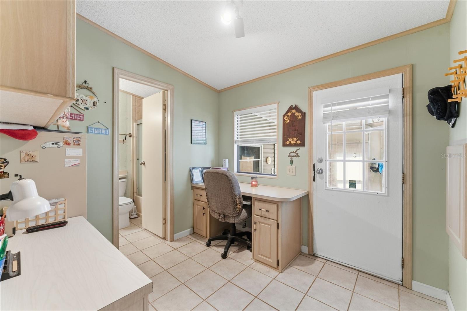Manufactured Home at 576 PORTSIDE DR, NORTH PORT, photo 11 of 71