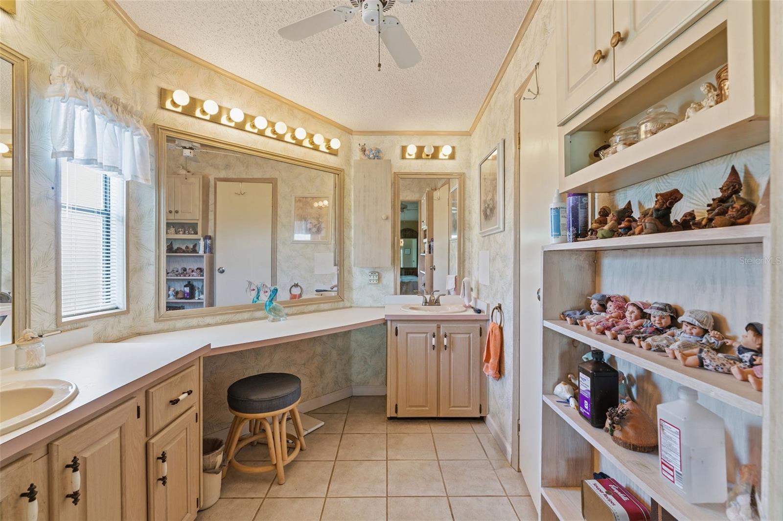 Manufactured Home at 576 PORTSIDE DR, NORTH PORT, photo 20 of 71