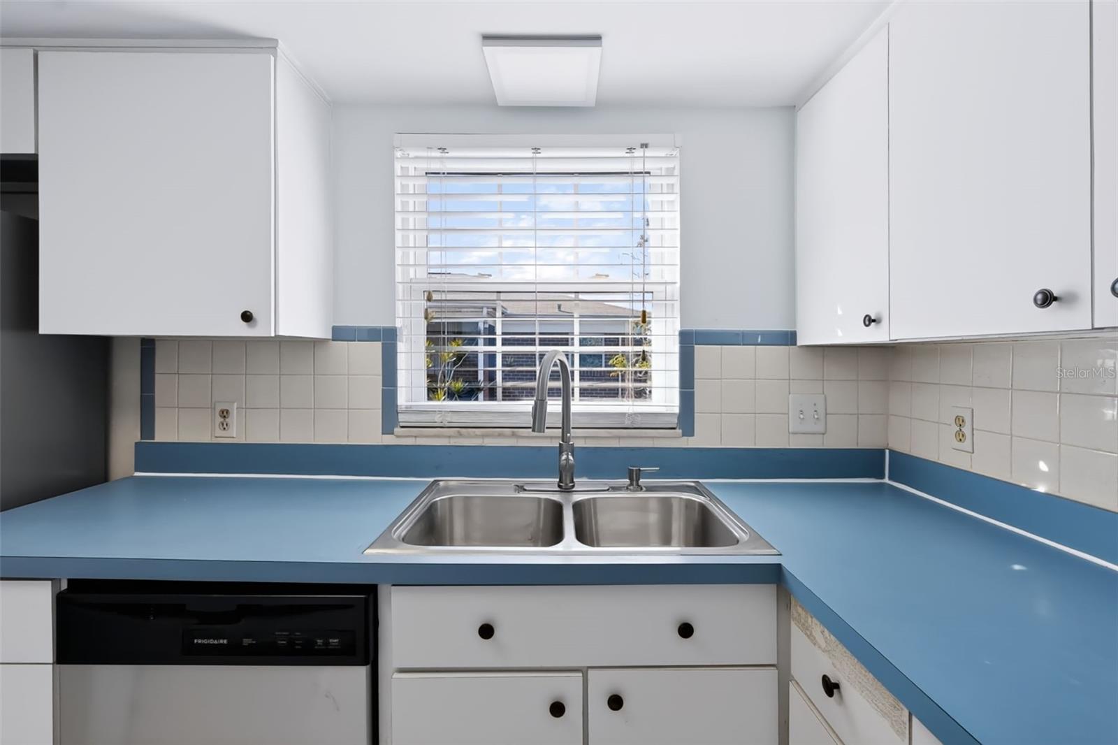 Kitchen - 1162 84TH TER N #D, ST PETERSBURG