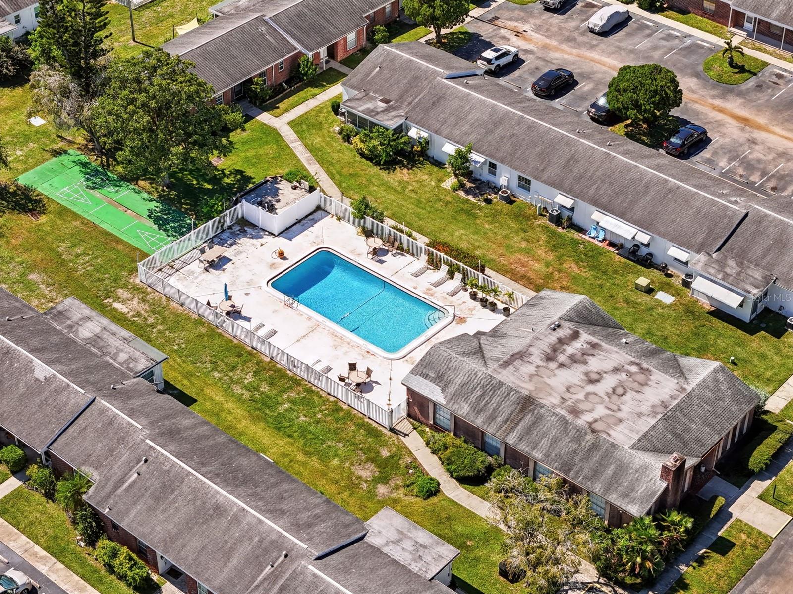 Pool 2 - 1162 84TH TER N #D, ST PETERSBURG