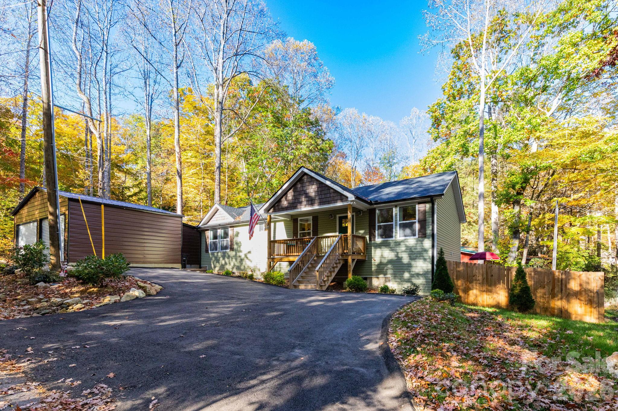 Single Family Residence at 102 Reuben Branch Road, Maggie Valley, photo 2 of 25