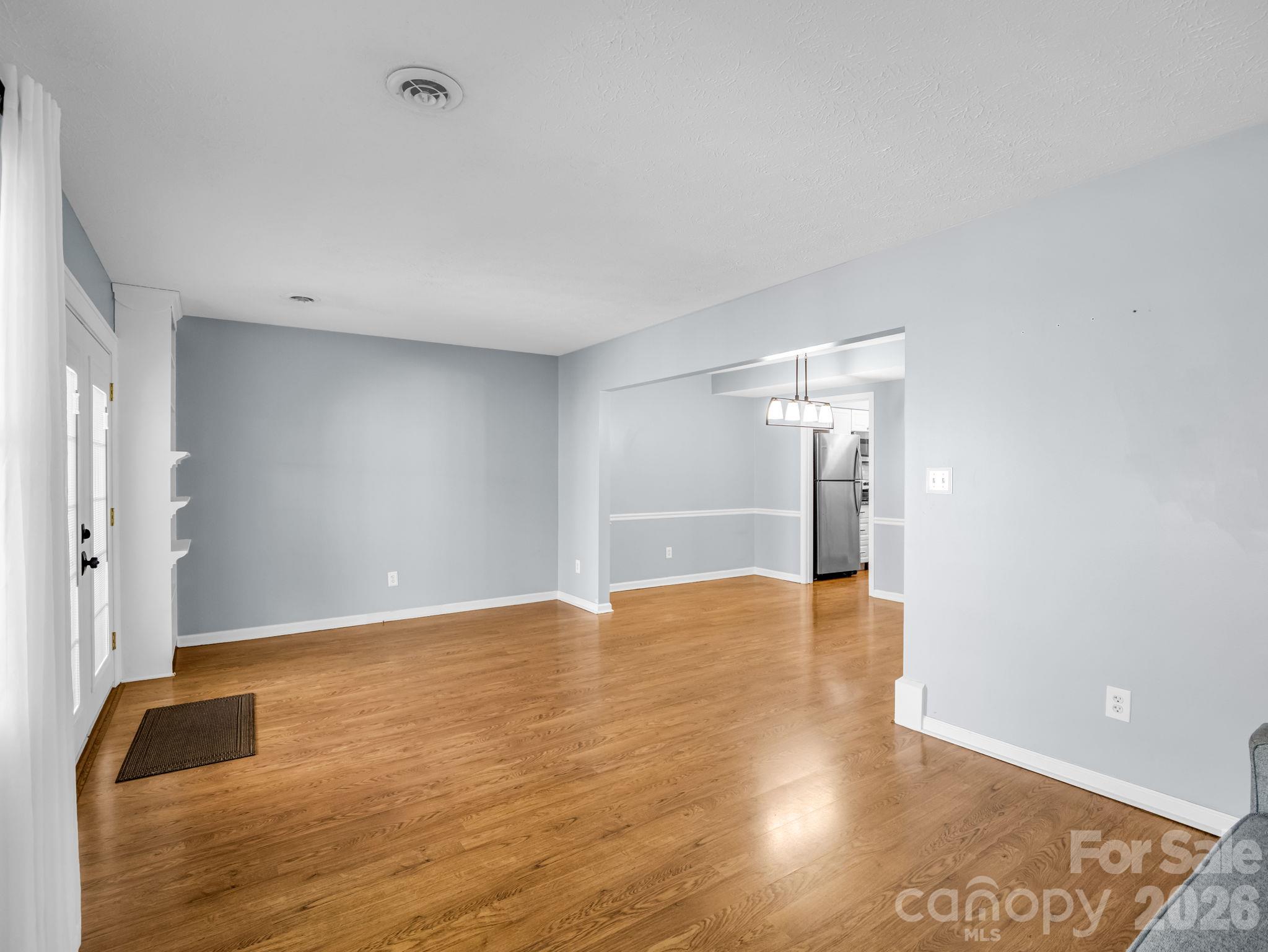 Condominium at 1409 Kensington Road, Hendersonville, photo 20 of 35