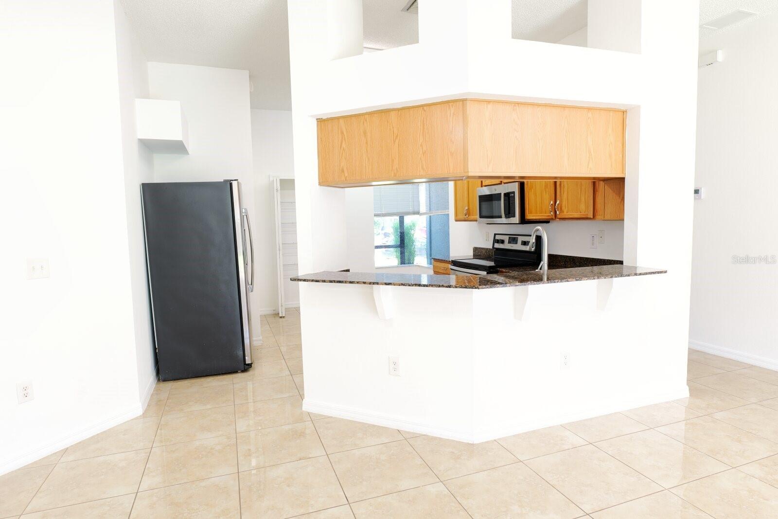 Single Family Residence at 11007 WHITECAP DR, RIVERVIEW, photo 16 of 32