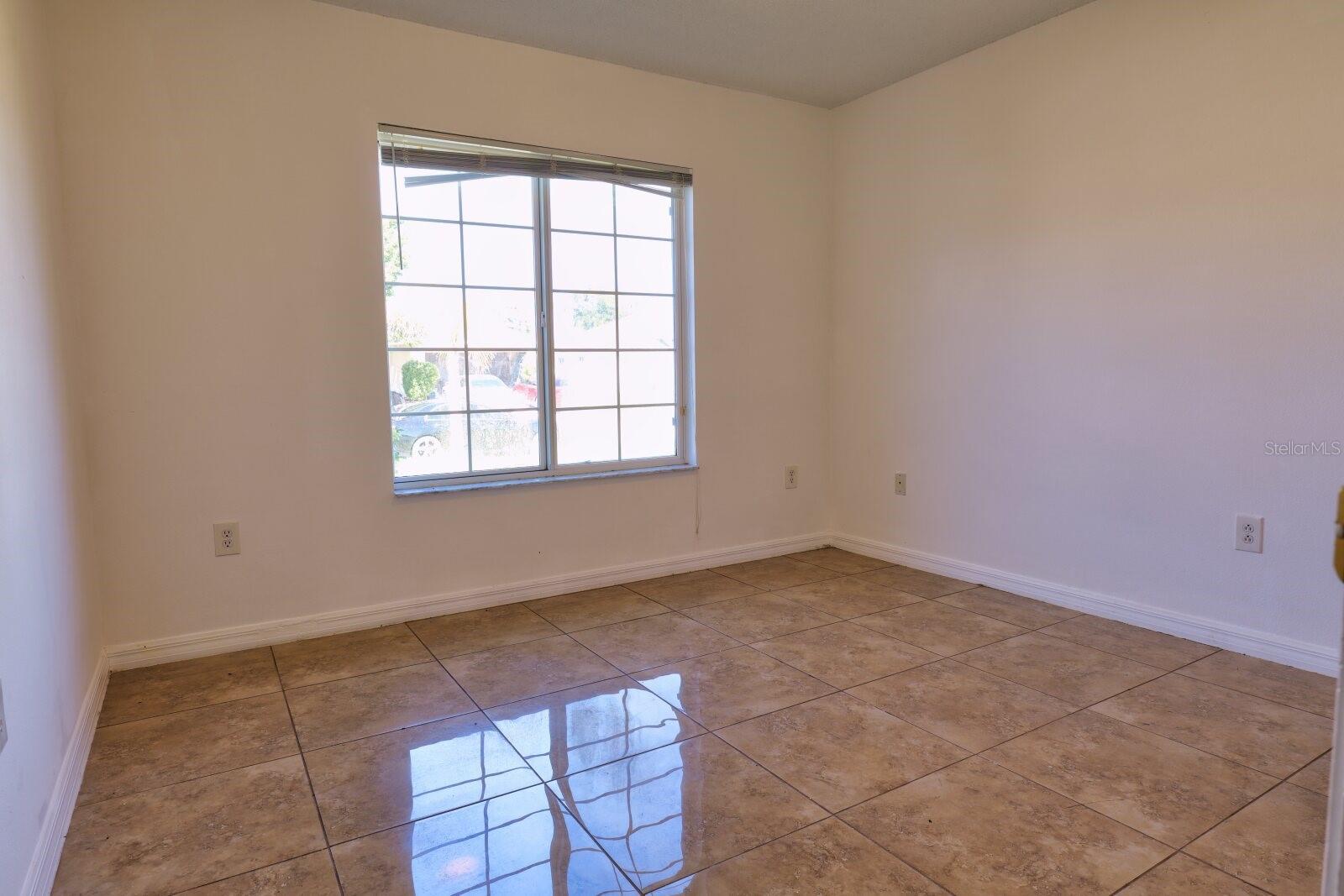 Single Family Residence at 11007 WHITECAP DR, RIVERVIEW, photo 19 of 32
