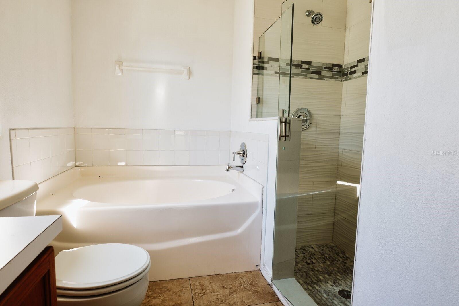 Single Family Residence at 11007 WHITECAP DR, RIVERVIEW, photo 27 of 32
