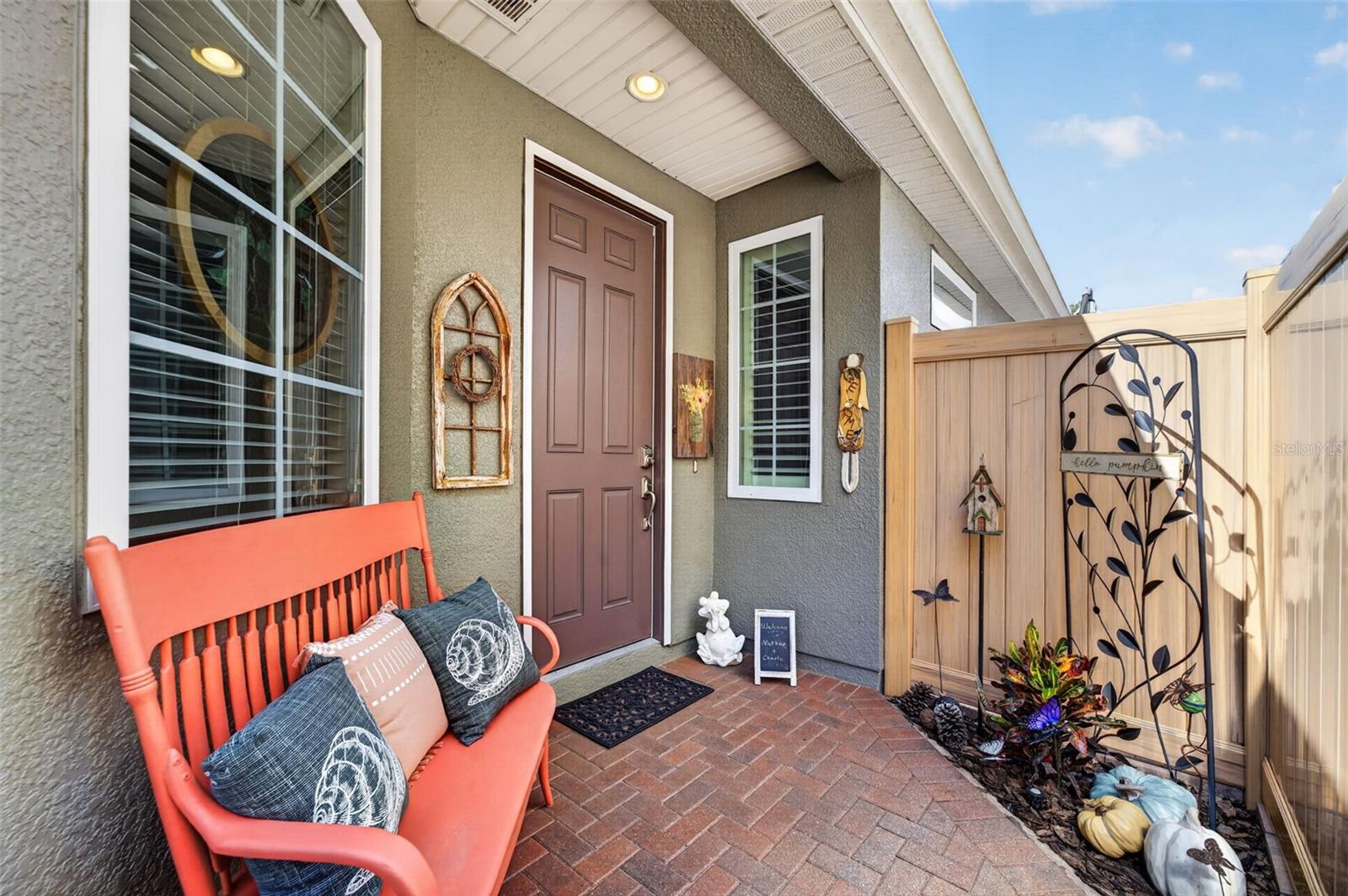 Single Family Residence at 75 BAYOU BEND RD, GROVELAND, photo 5 of 41