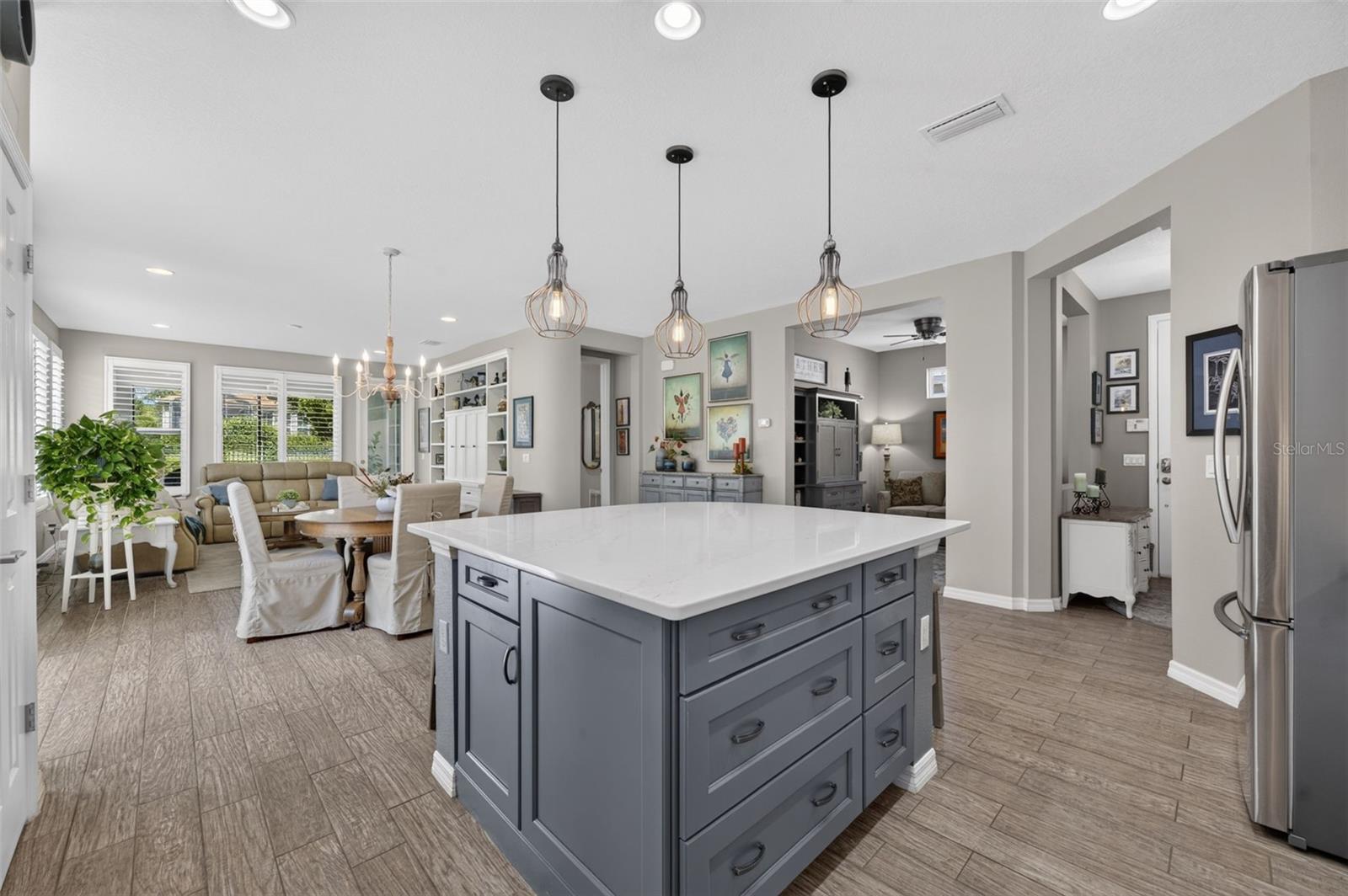 Single Family Residence at 75 BAYOU BEND RD, GROVELAND, photo 14 of 41