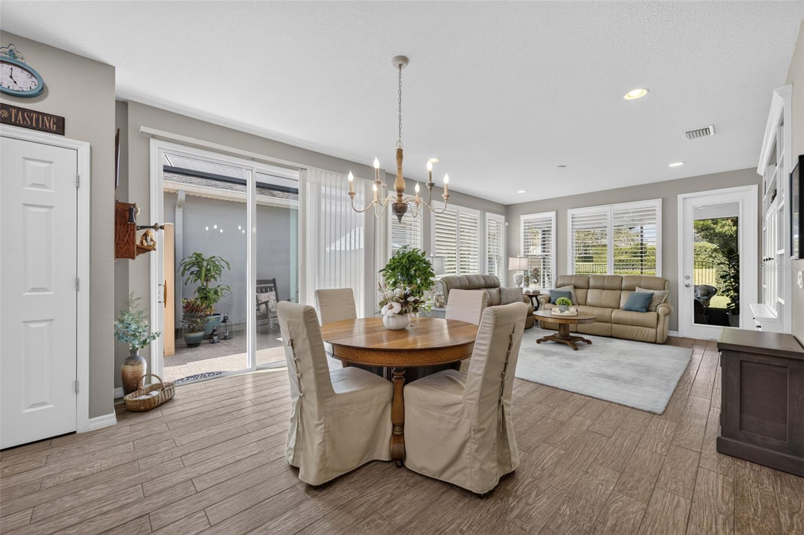 Single Family Residence at 75 BAYOU BEND RD, GROVELAND, photo 16 of 41