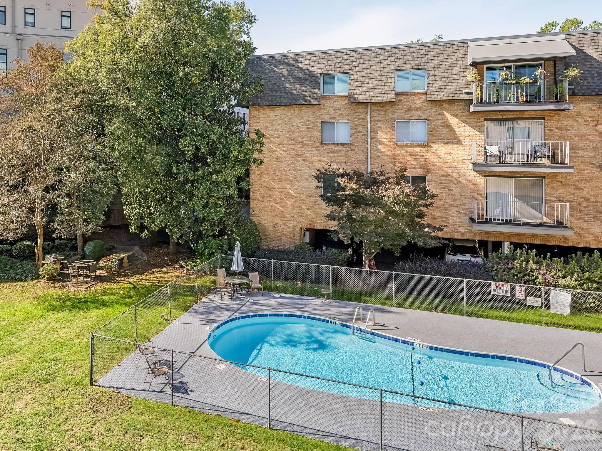 Courtyard View - 1323 Queens Road, Charlotte