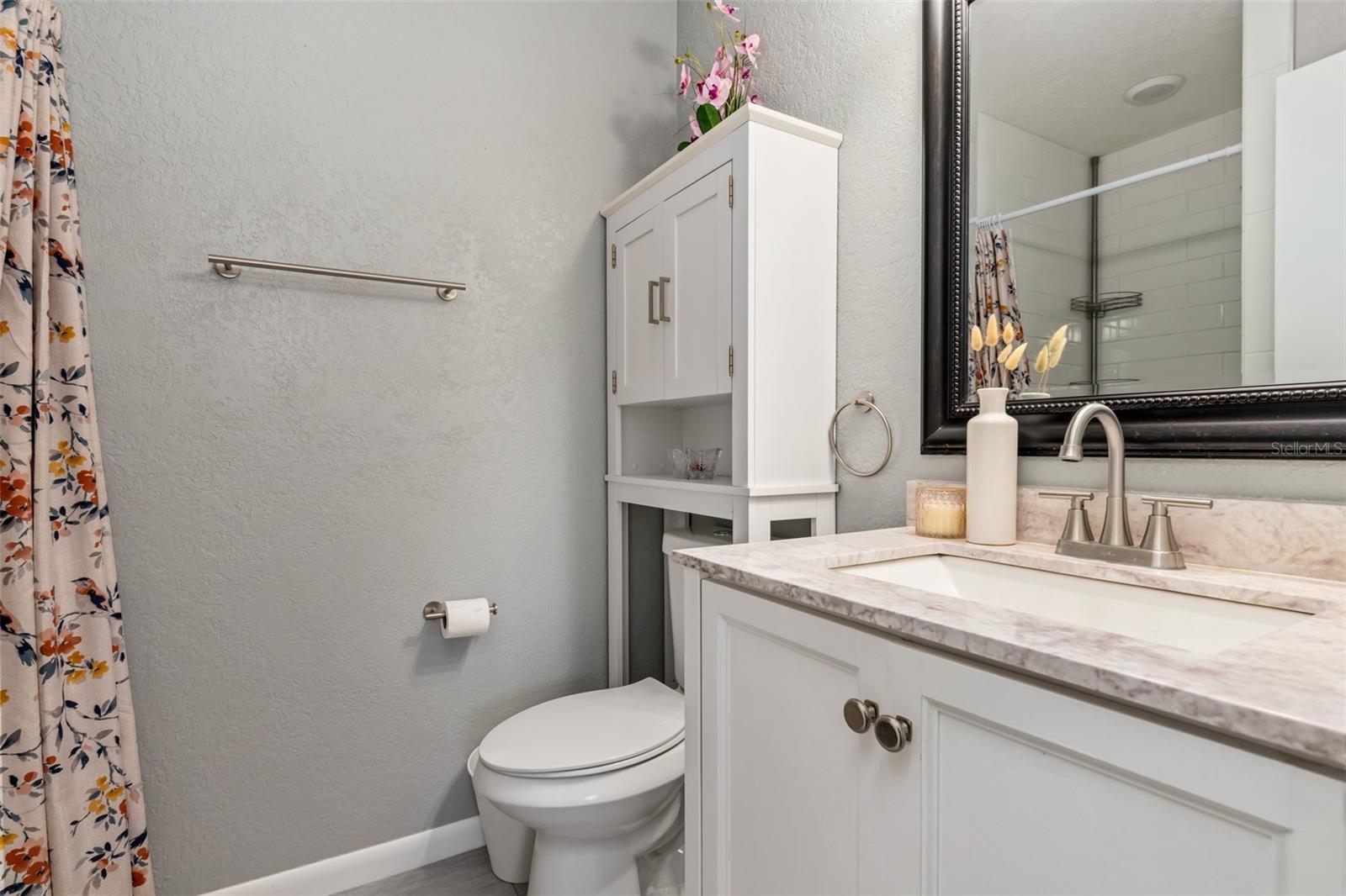 Single Family Residence at 25683 AYSEN DR, PUNTA GORDA, photo 17 of 45
