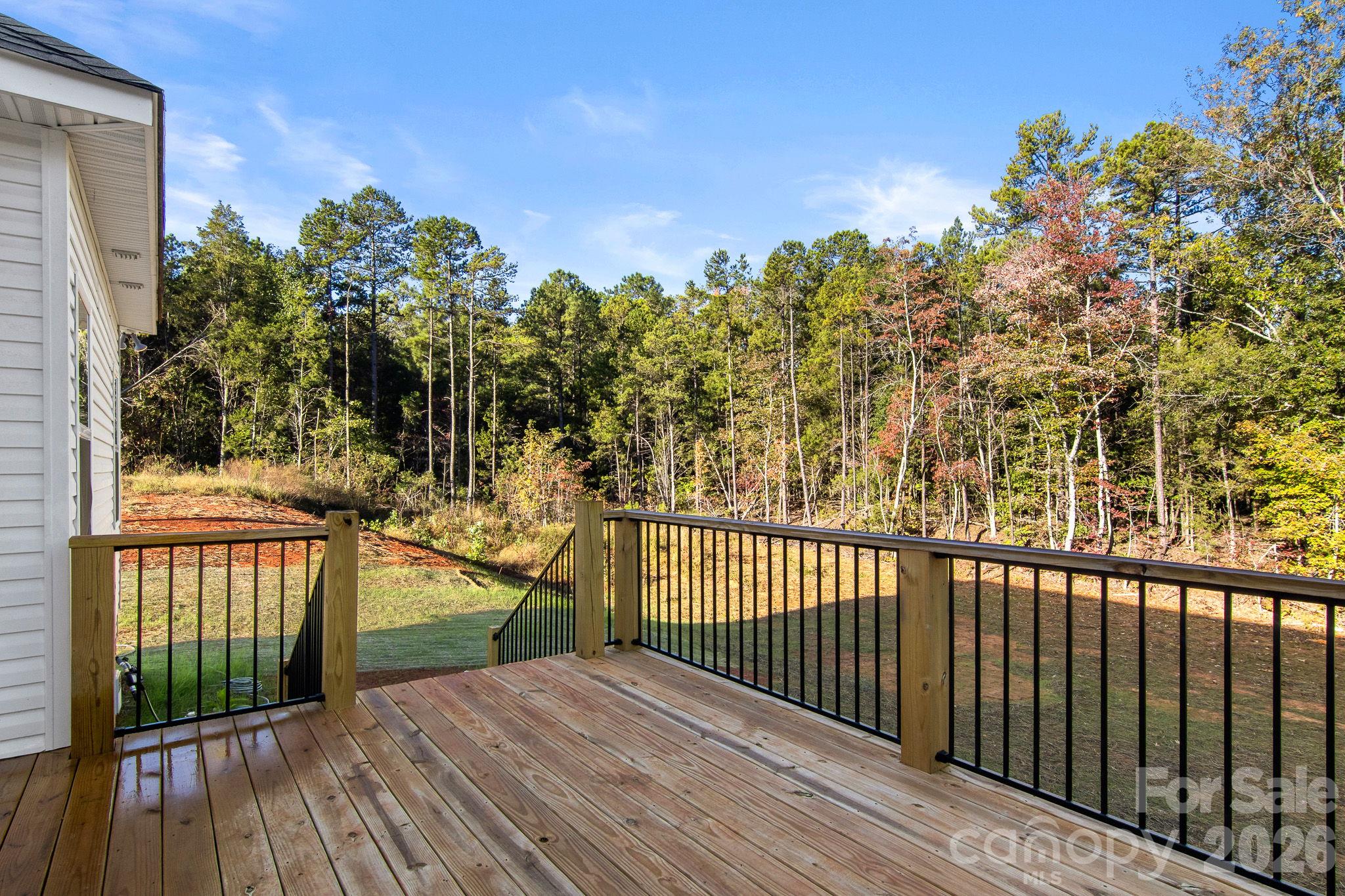 Single Family Residence at 4665 Riverside Road, Lancaster, photo 8 of 38
