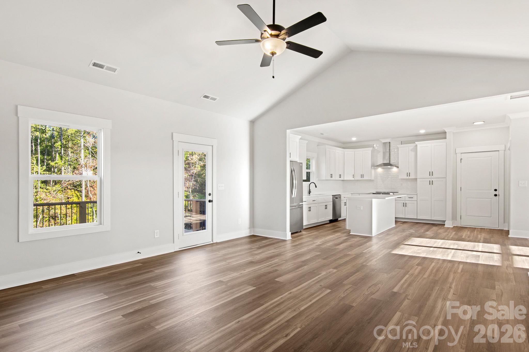Single Family Residence at 4665 Riverside Road, Lancaster, photo 22 of 38