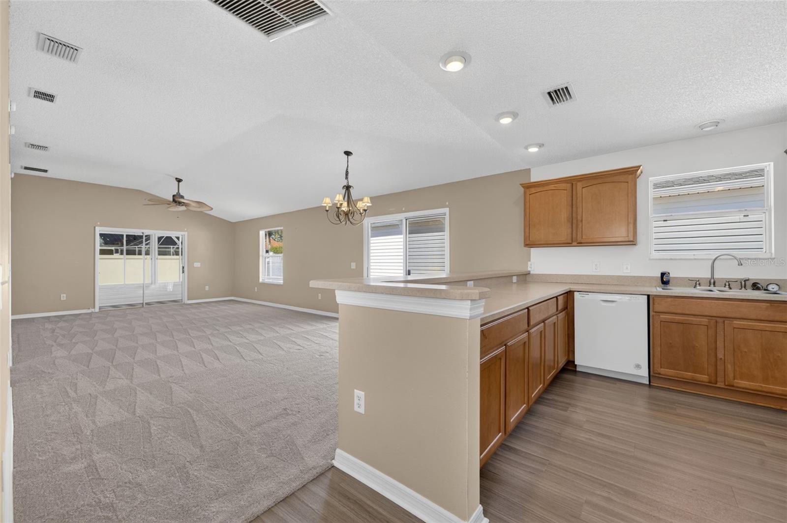 Villa at 2071 JASPER WAY, THE VILLAGES, photo 5 of 36