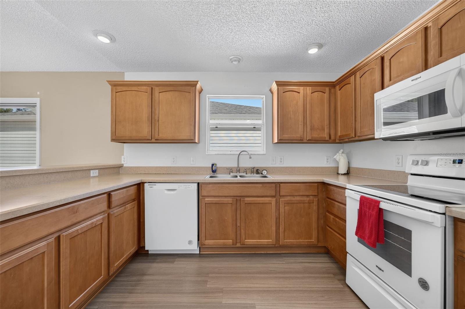 Villa at 2071 JASPER WAY, THE VILLAGES, photo 6 of 36
