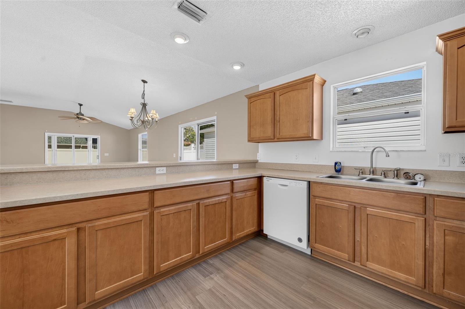 Villa at 2071 JASPER WAY, THE VILLAGES, photo 7 of 36