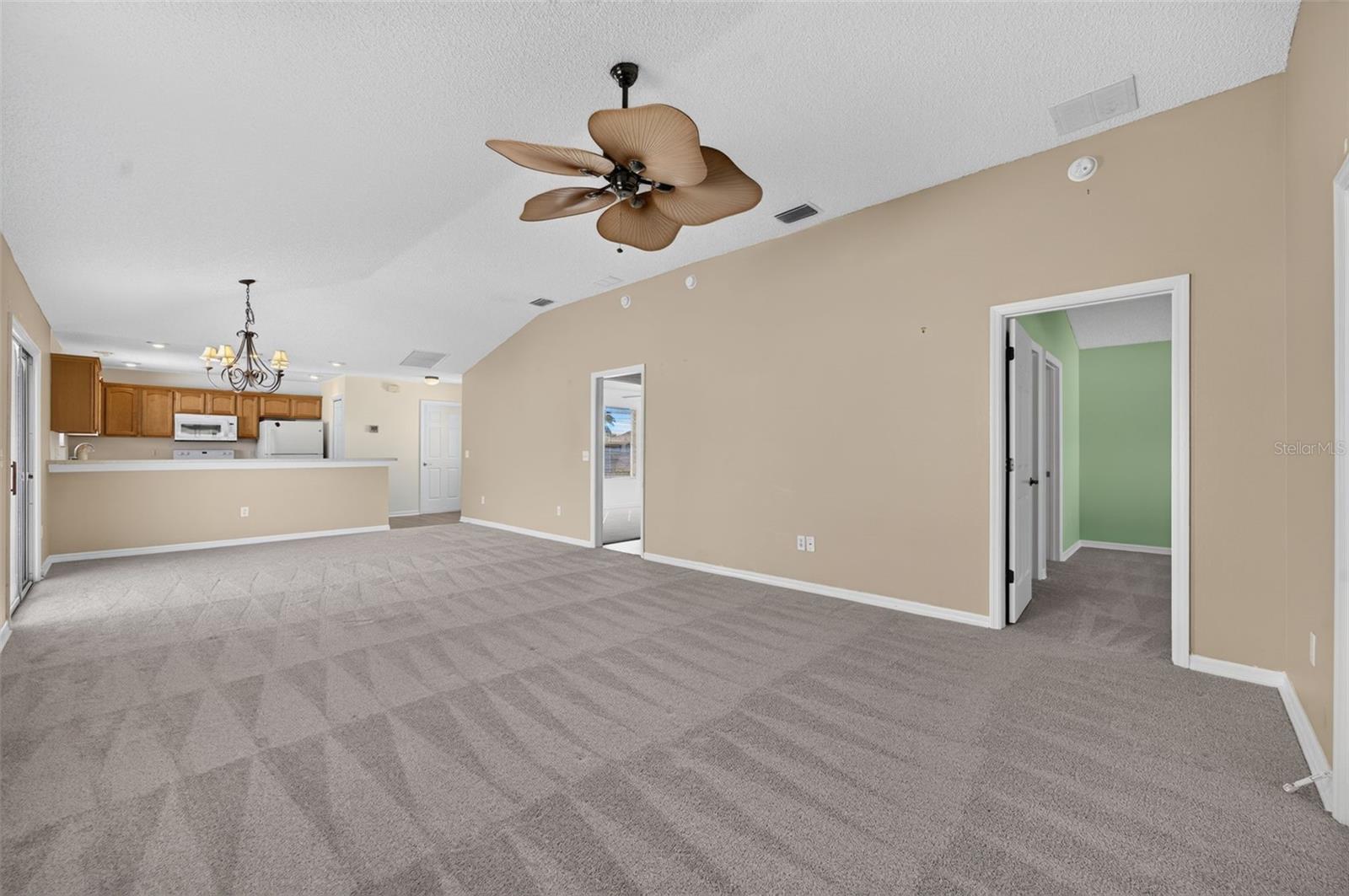 Villa at 2071 JASPER WAY, THE VILLAGES, photo 10 of 36