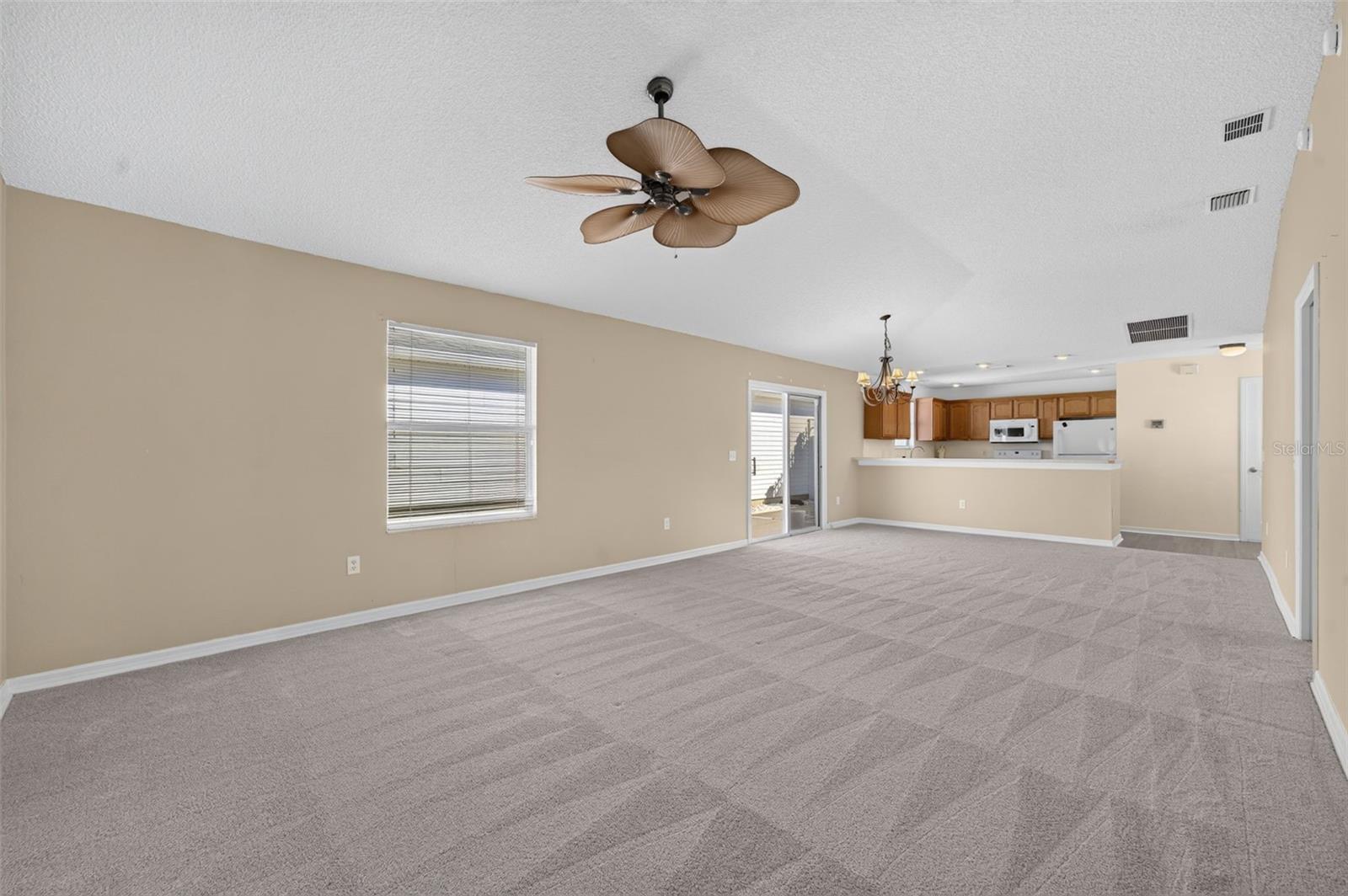 Villa at 2071 JASPER WAY, THE VILLAGES, photo 11 of 36