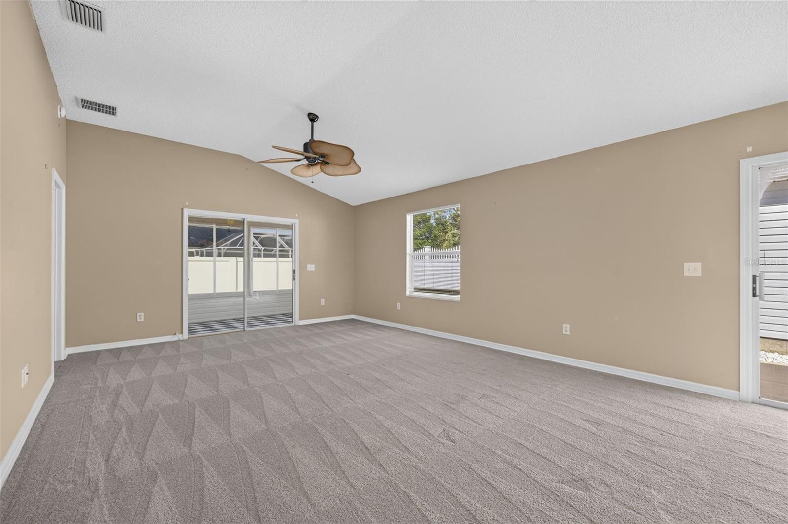 Villa at 2071 JASPER WAY, THE VILLAGES, photo 12 of 36