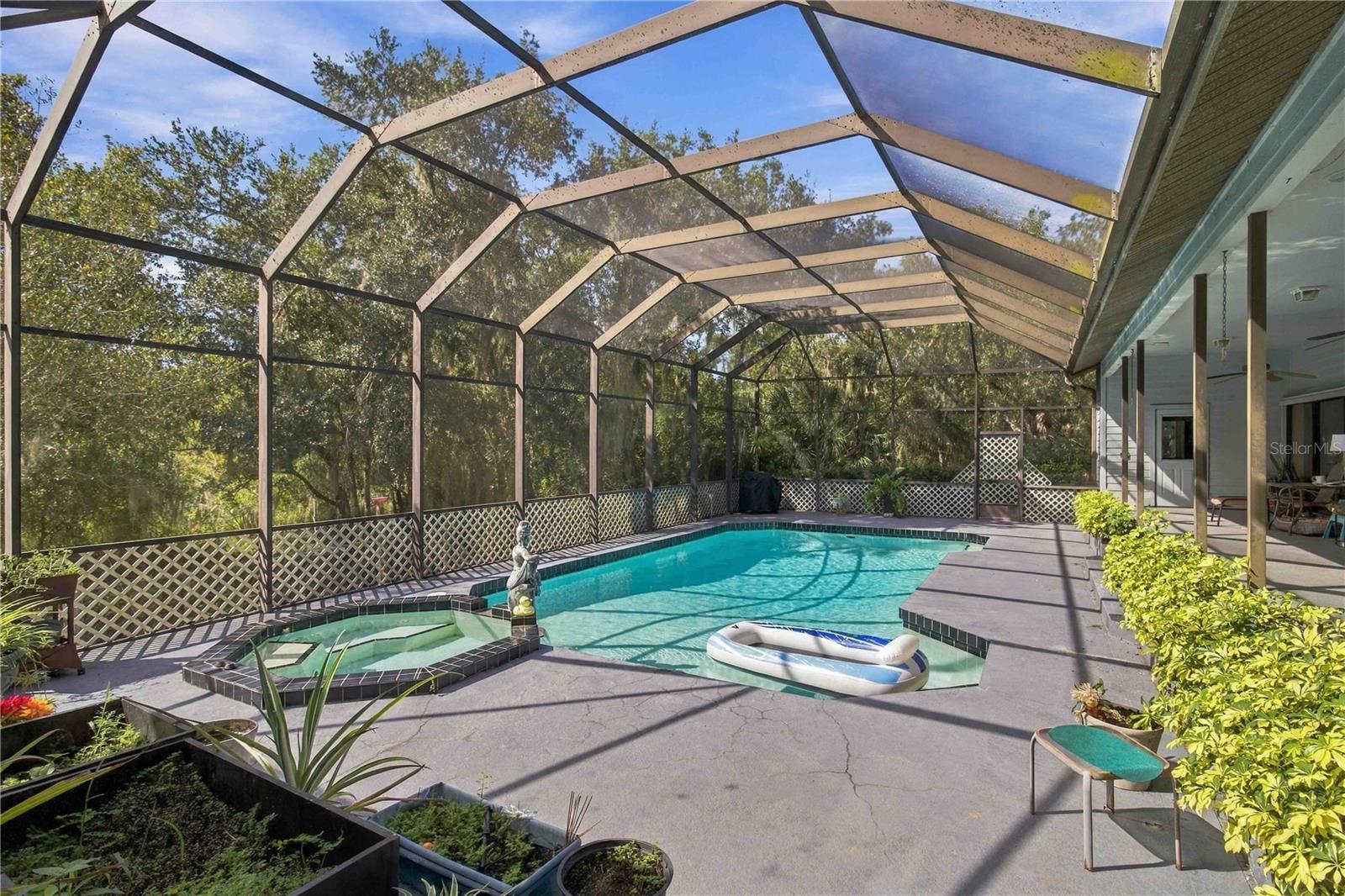 Pool/ Spa - 13220 N BRANCH RD, SARASOTA
