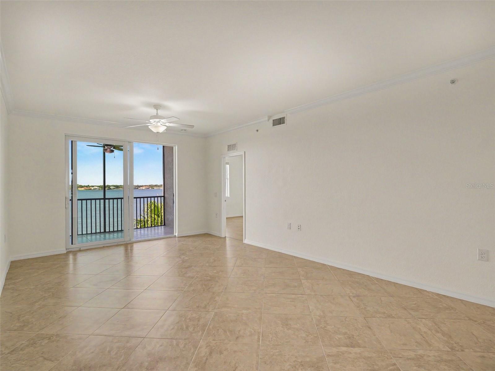 Condominium at 1010 TIDEWATER SHORES LOOP #304, BRADENTON, photo 12 of 43