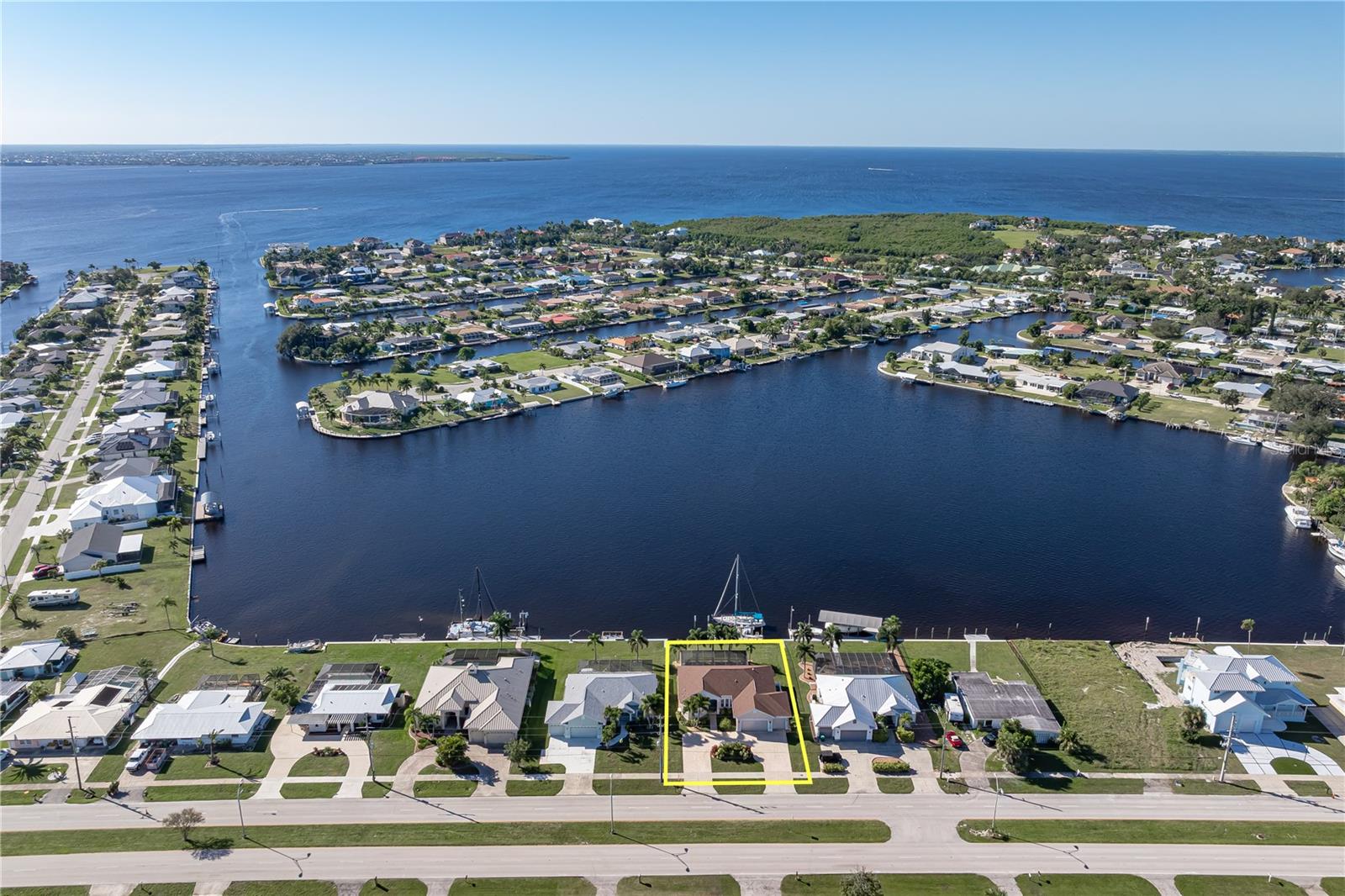 Single Family Residence at 21551 EDGEWATER DR, PORT CHARLOTTE, photo 2 of 75