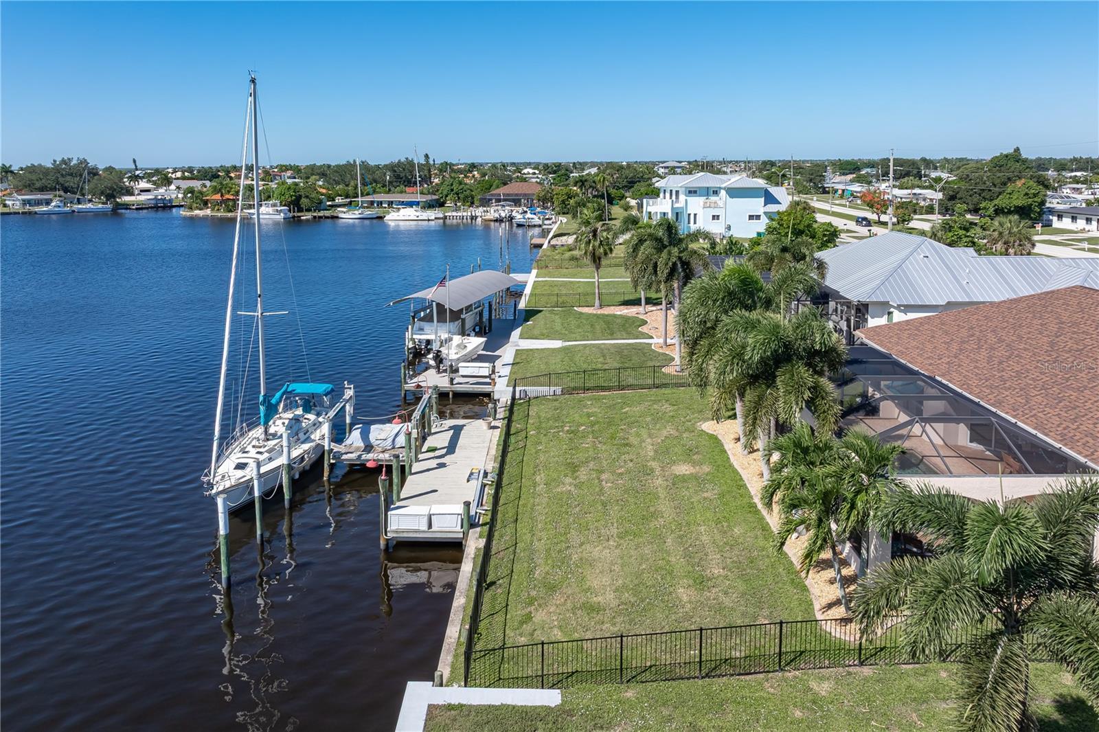 Single Family Residence at 21551 EDGEWATER DR, PORT CHARLOTTE, photo 12 of 75