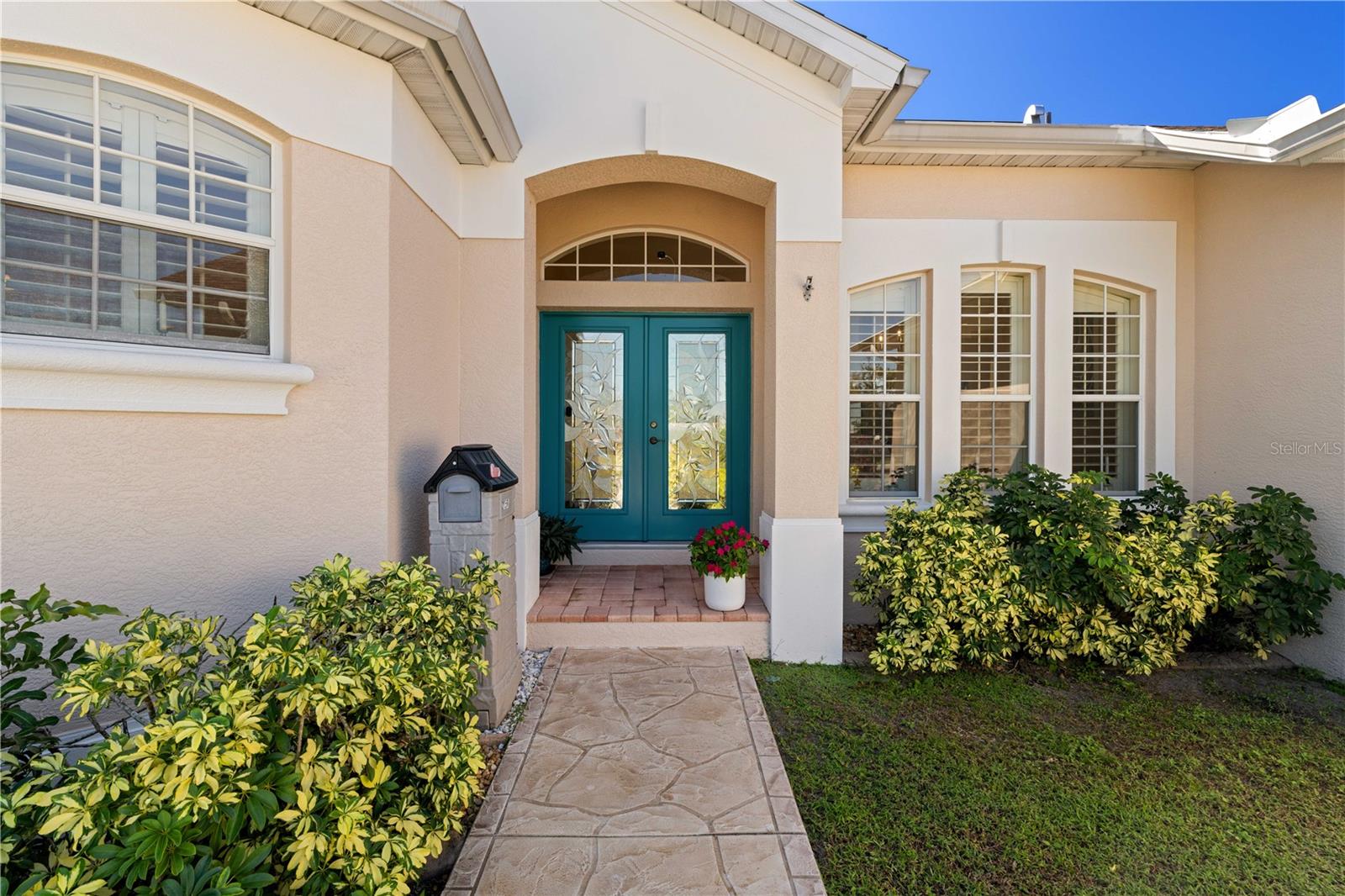 Single Family Residence at 21551 EDGEWATER DR, PORT CHARLOTTE, photo 21 of 75