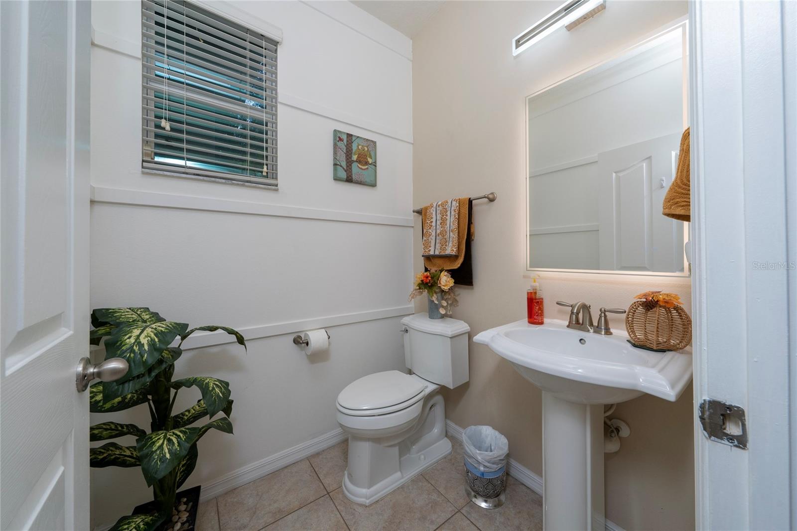 Single Family Residence at 11919 VERRAZANO DR, ORLANDO, photo 4 of 39