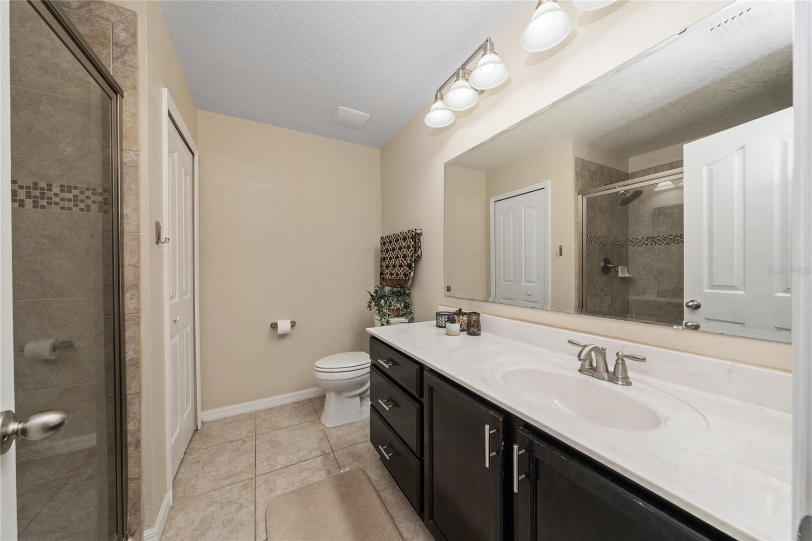 Single Family Residence at 11919 VERRAZANO DR, ORLANDO, photo 19 of 39